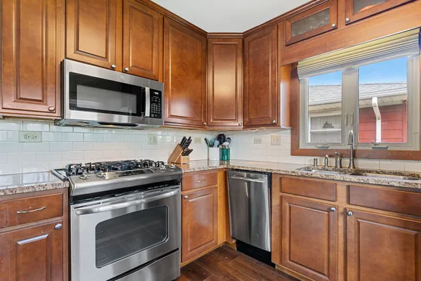 $280,000 | 9966 South California Avenue, Evergreen Park, IL 60805