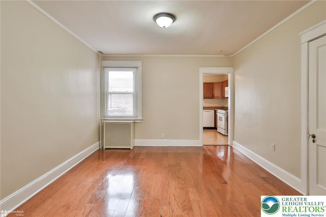 721 Spring Street Bethlehem, PA 18018 - Photo 13 of 61