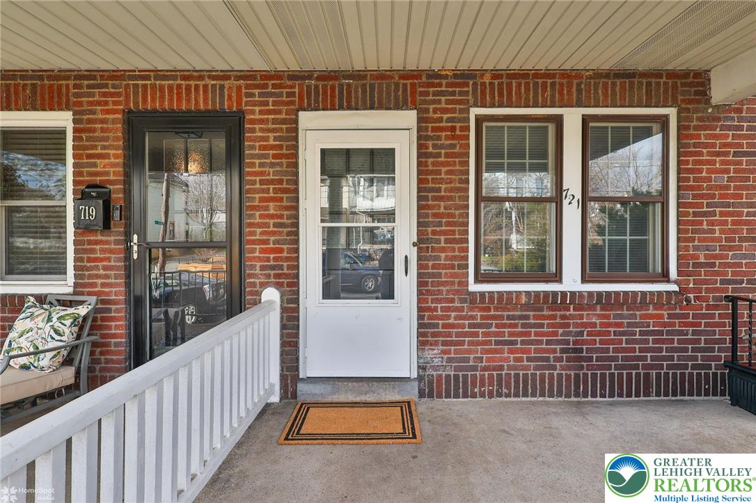 721 Spring Street Bethlehem, PA 18018 - Photo 3 of 61