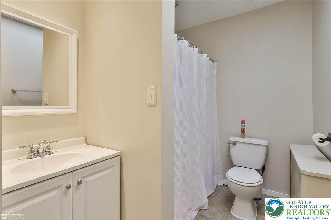 721 Spring Street Bethlehem, PA 18018 - Photo 33 of 61