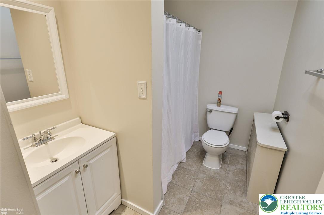 721 Spring Street Bethlehem, PA 18018 - Photo 34 of 61