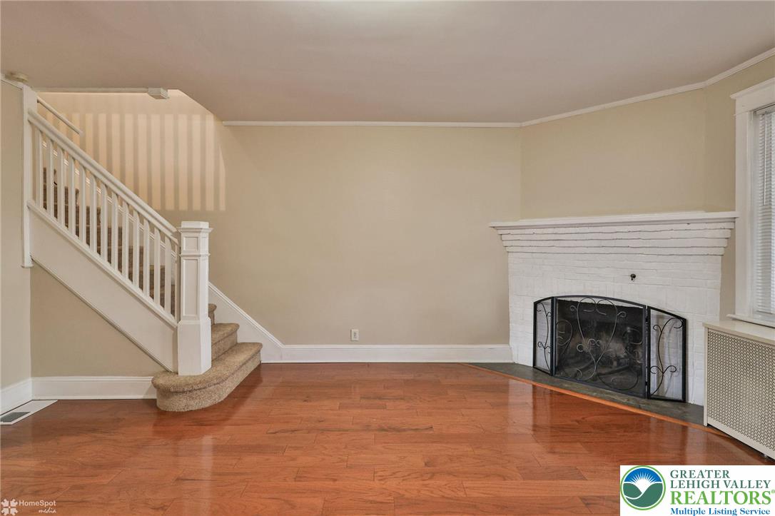 721 Spring Street Bethlehem, PA 18018 - Photo 7 of 61