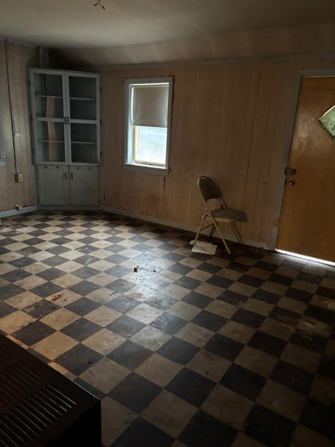 3419 Sollers Point Road Baltimore, MD 21222 - Photo 8 of 23 Living room