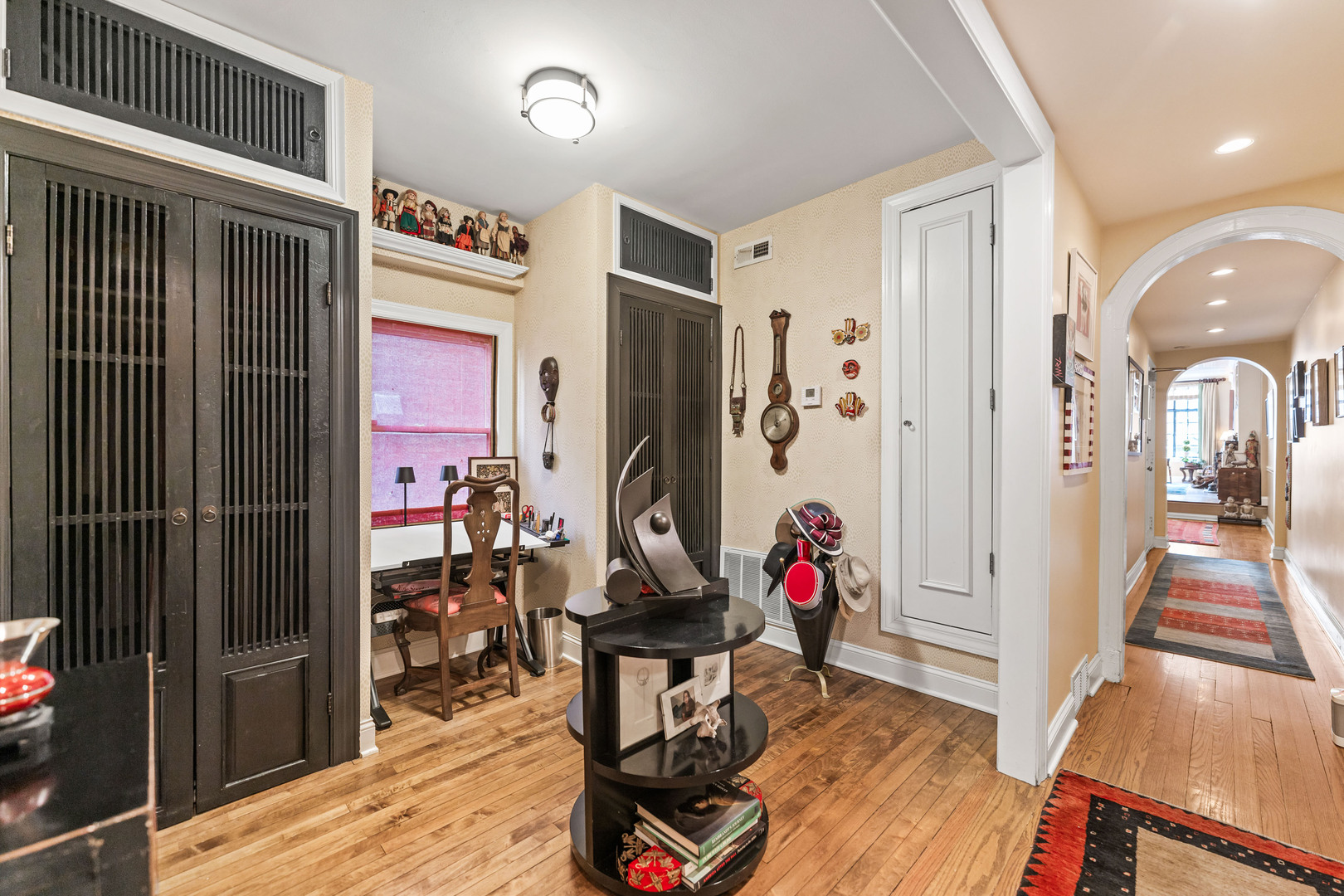 26 East Scott Street, Unit 3 Chicago, IL 60610 - Photo 23 of 40