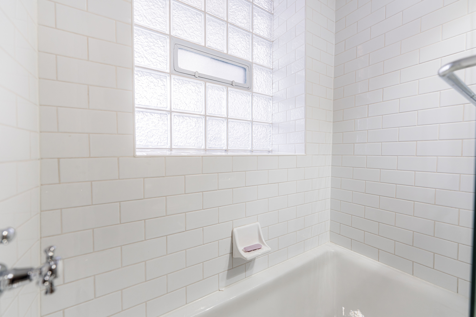 26 East Scott Street, Unit 3 Chicago, IL 60610 - Photo 35 of 40