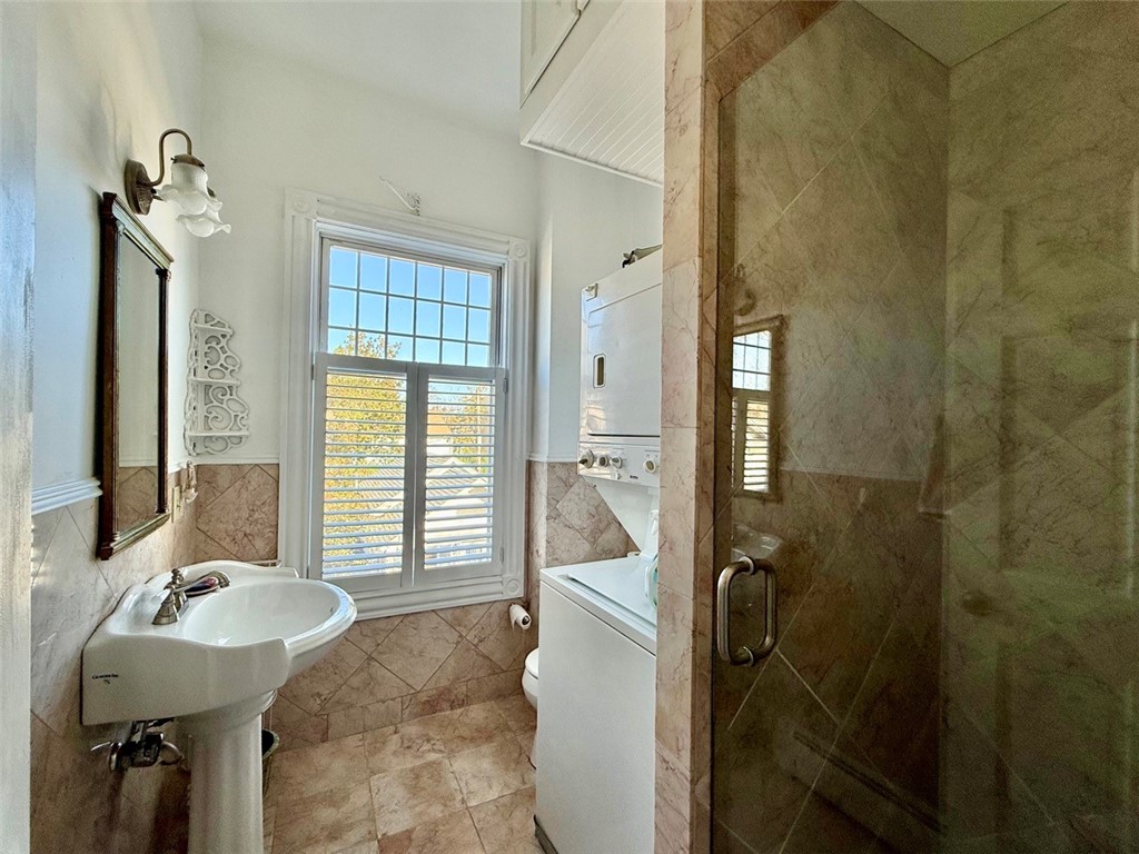 20 Berkeley Avenue, Unit 3 Newport, RI 02840 - Photo 10 of 10