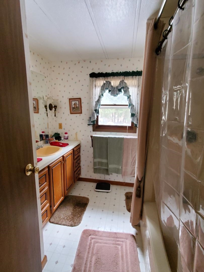 4738 South 21 Road Boon, MI 49618 - Photo 5 of 13 1895723-4.JPG