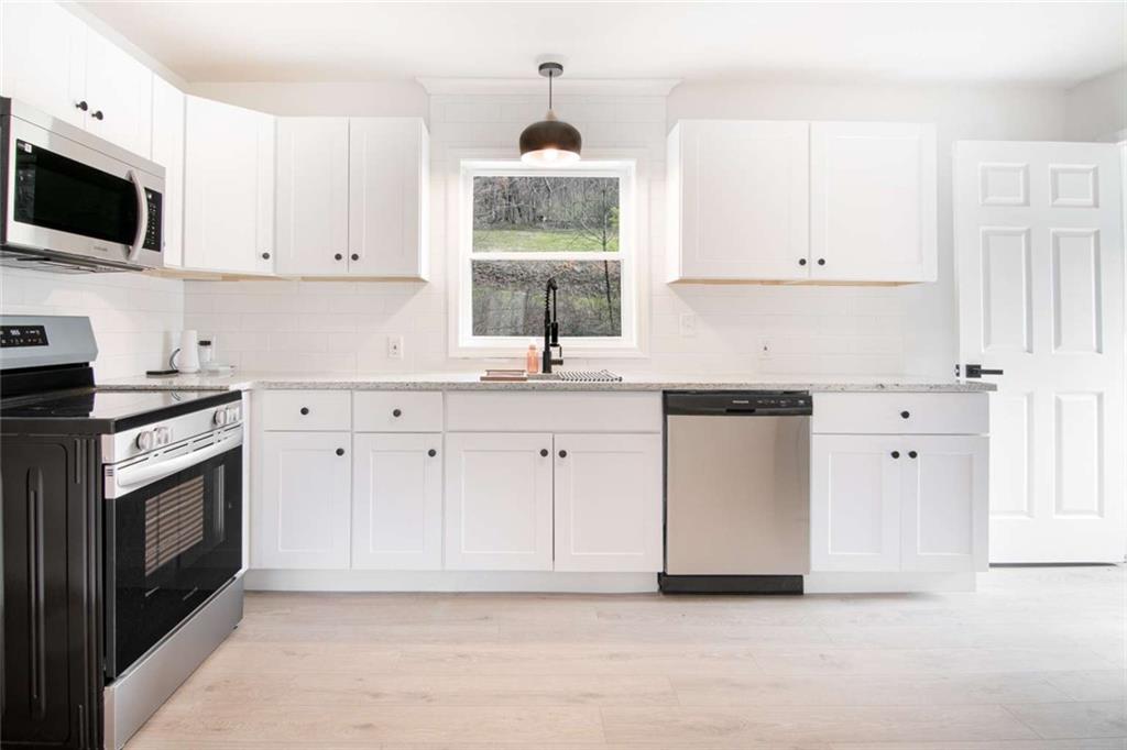 582 Oneida Valley Road Butler, PA 16001 - Photo 5 of 19 Gallery Image 5