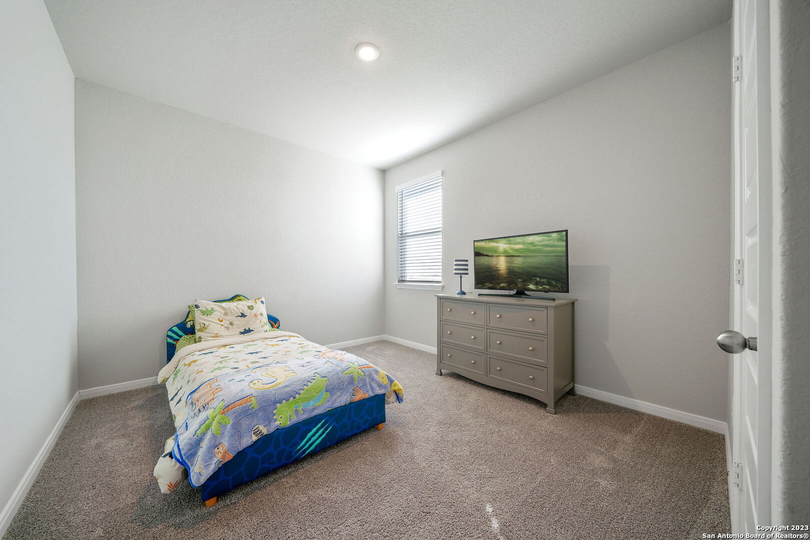 5151 Longhorn River Converse, TX 78109 - Photo 22 of 25 a bedroom with a bed and furniture