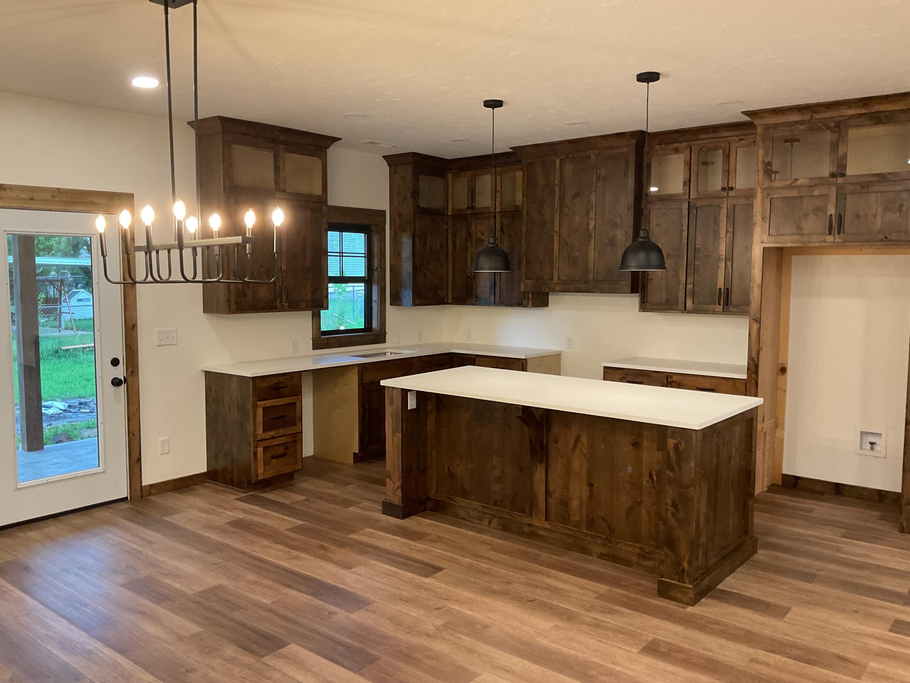 610 Robin Road Mountain Grove, MO 65711 - Photo 10 of 31 IMG_0080