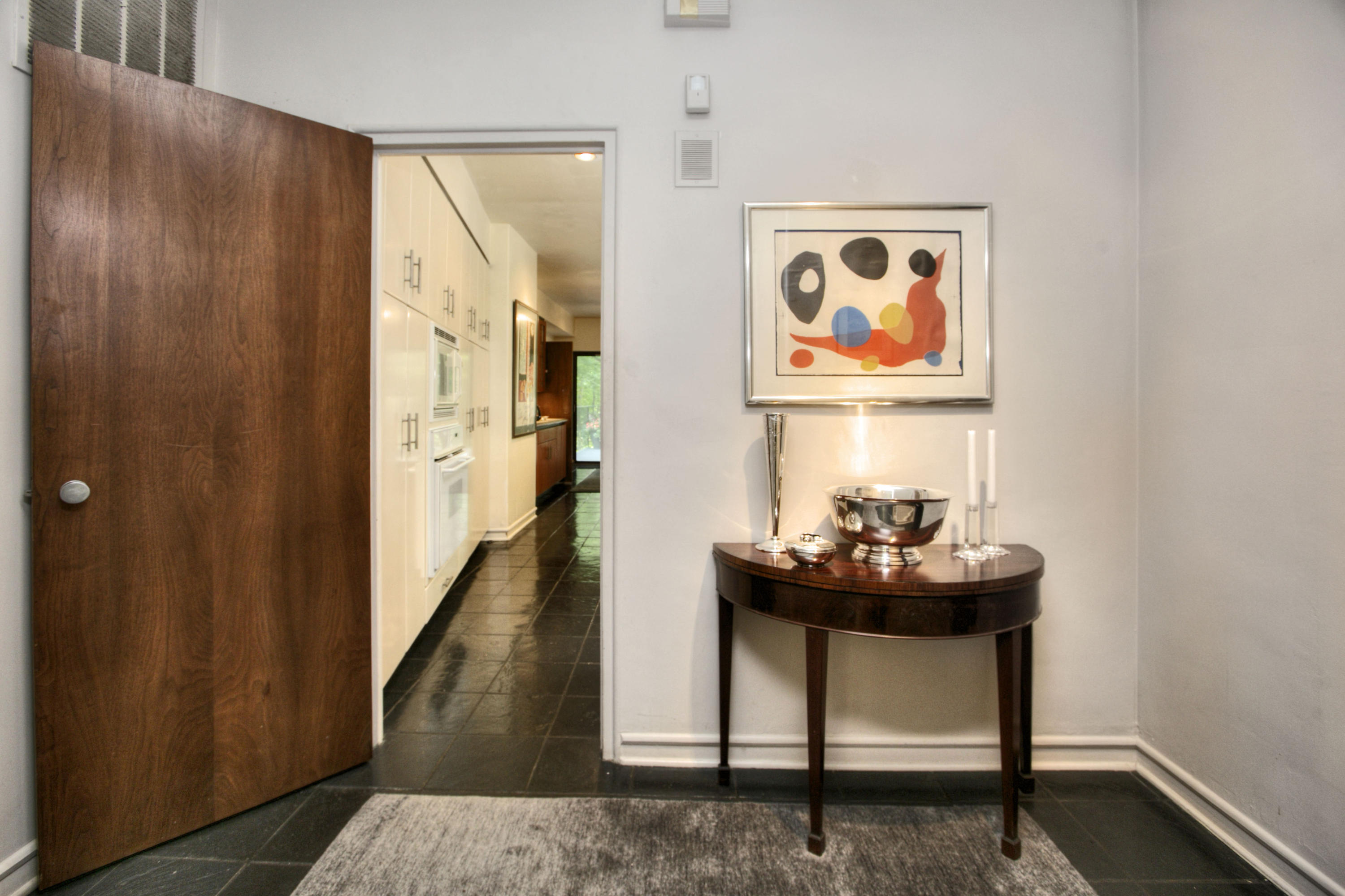 27 Tory Hole Road Darien, CT 06820 - Photo 13 of 22 Vestibule
