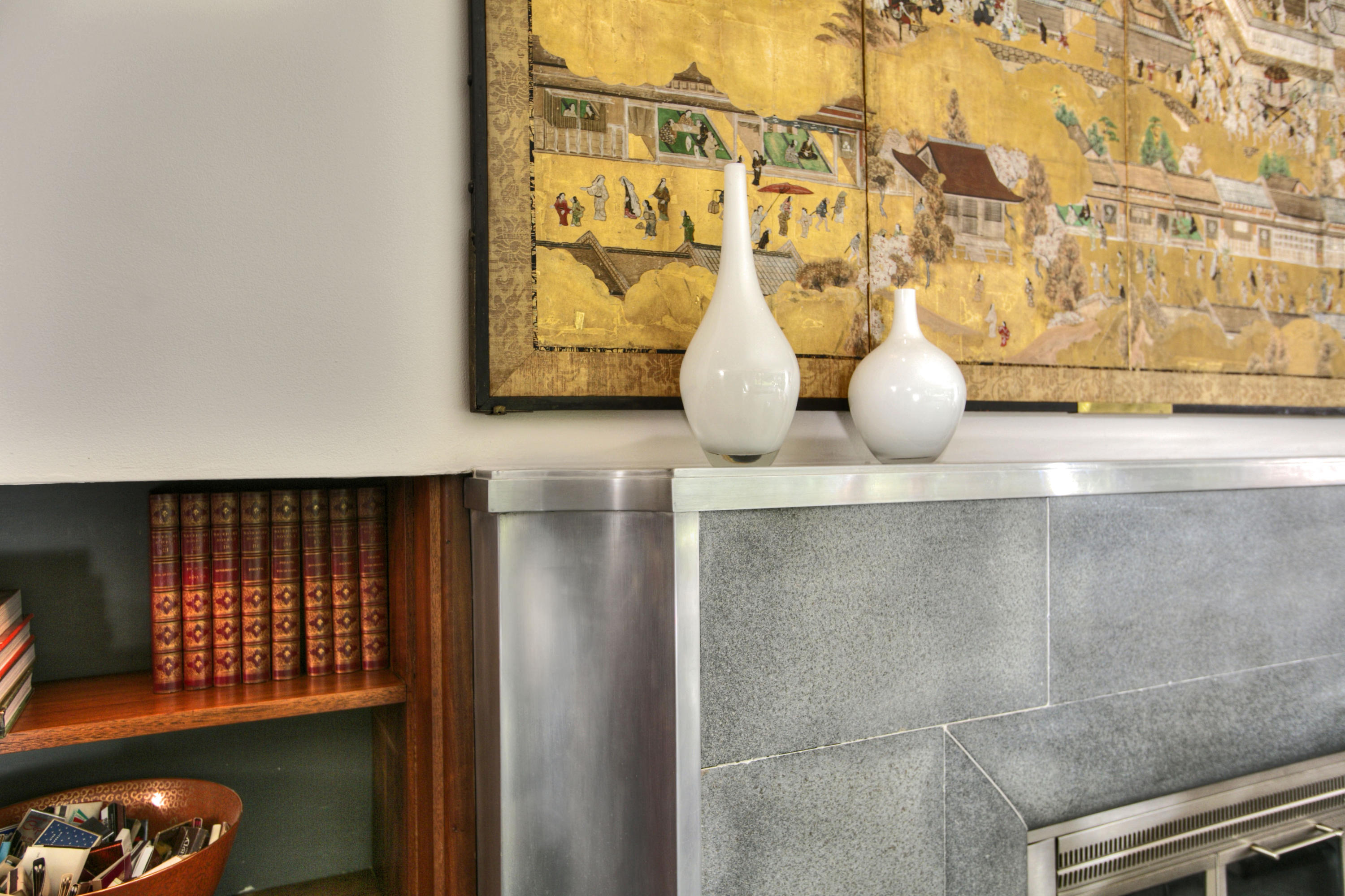 27 Tory Hole Road Darien, CT 06820 - Photo 9 of 22 Details of limestone FP & aluminum trim
