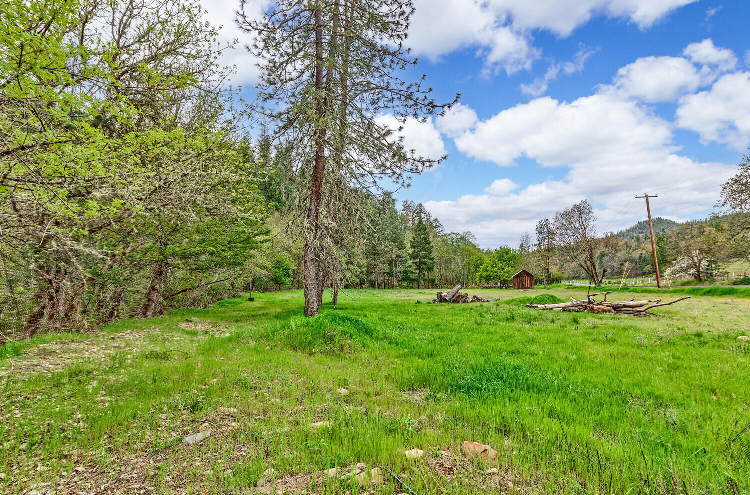 344 Elk Creek Road Trail, OR 97541 - Photo 14 of 43 35_ApexVTec_35_mls