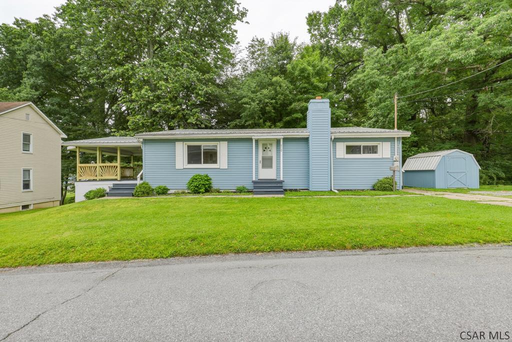910 Poplar Street Windber, PA 15963 - Photo 1 of 29