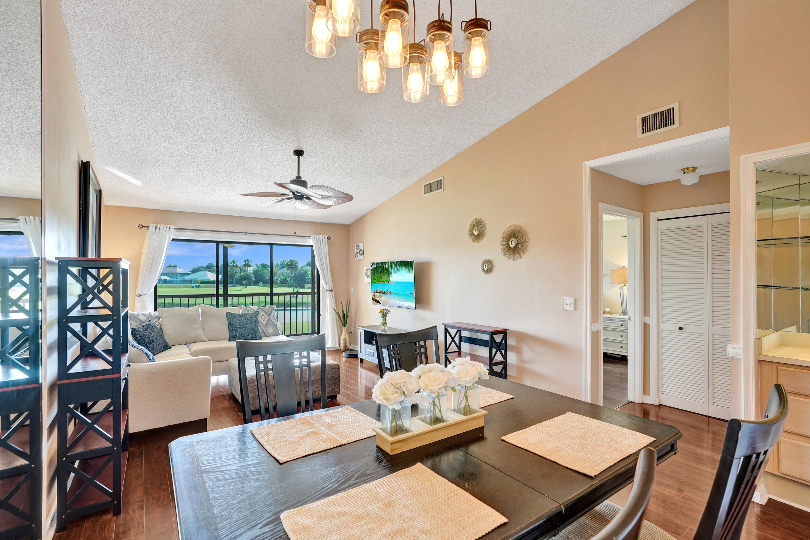 2062 Keystone Drive, Unit F Jupiter, FL 33458 - Photo 19 of 31 20