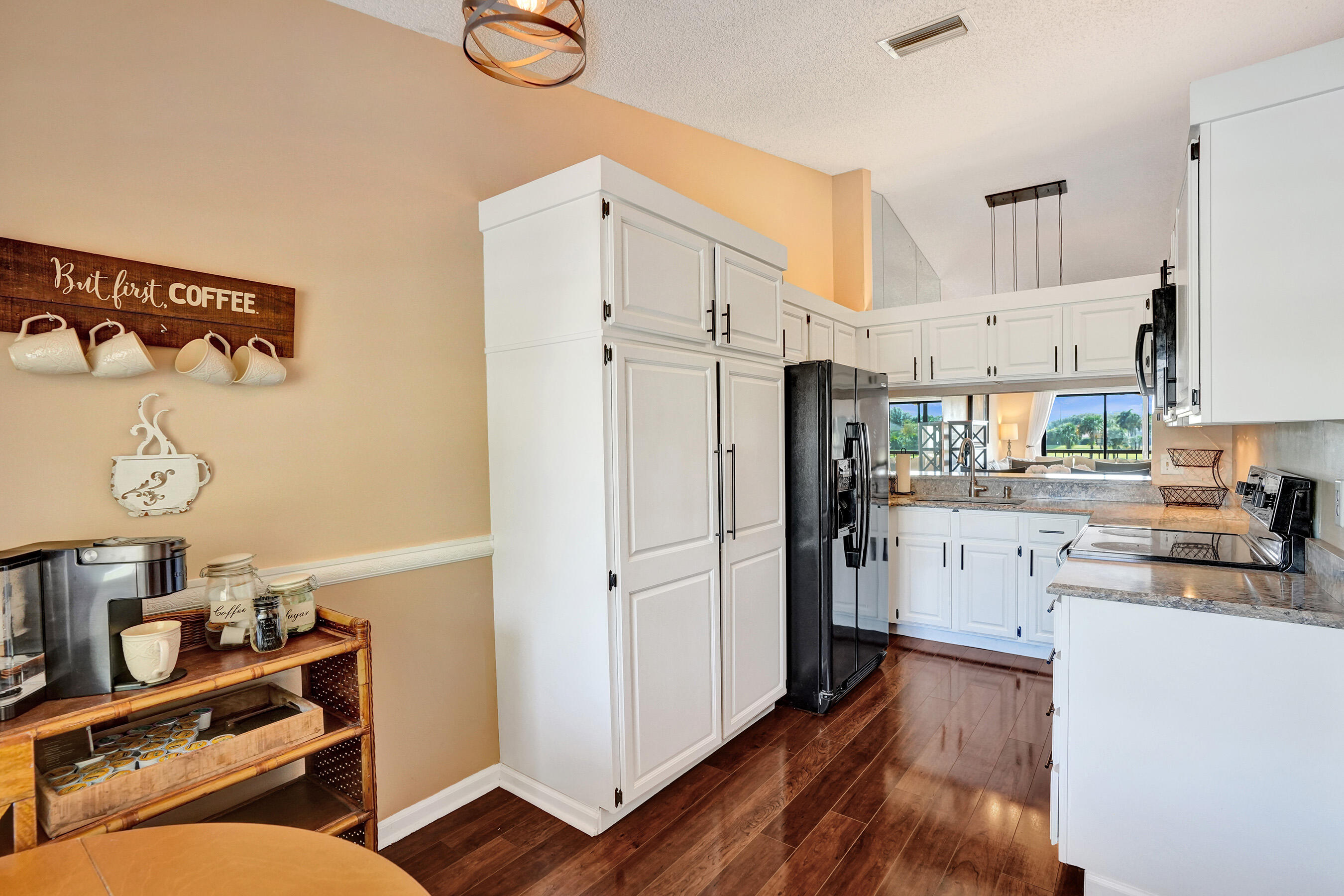 2062 Keystone Drive, Unit F Jupiter, FL 33458 - Photo 4 of 31 4