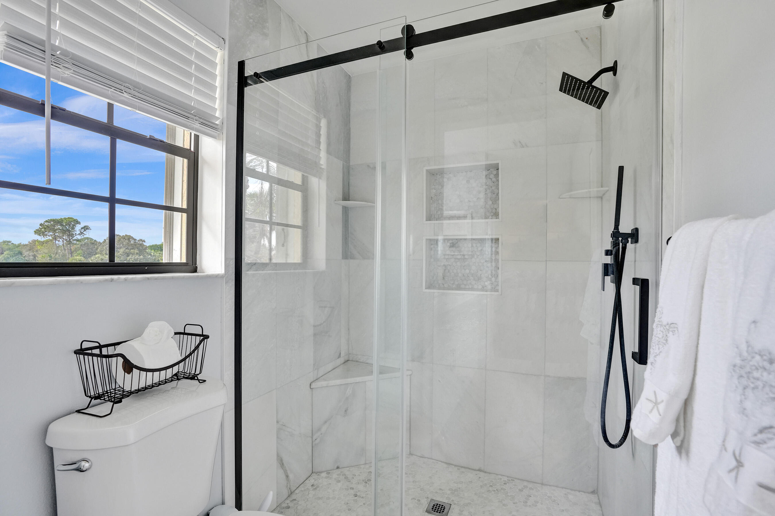 2062 Keystone Drive, Unit F Jupiter, FL 33458 - Photo 8 of 31 8