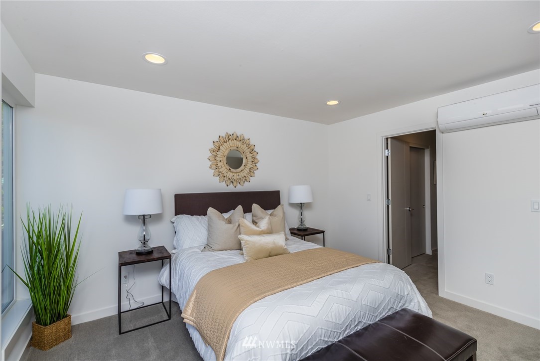 4211 Southwest Frontenac Street Seattle, WA 98136 - Photo 11 of 21 Gallery Image 11