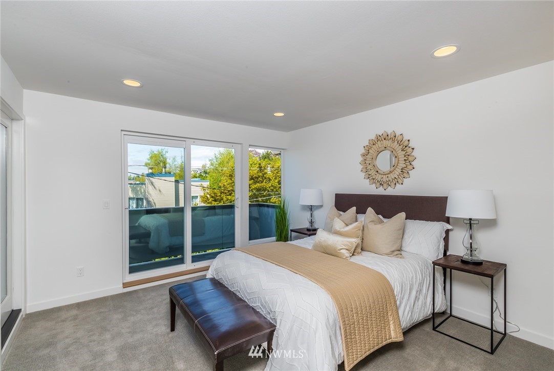 4211 Southwest Frontenac Street Seattle, WA 98136 - Photo 10 of 21 Gallery Image 10