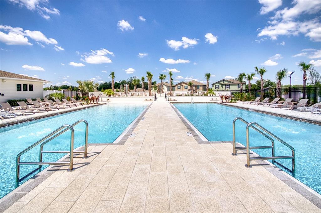 6736 Ripple Pond Loop Zephyrhills, FL 33541 - Photo 37 of 40