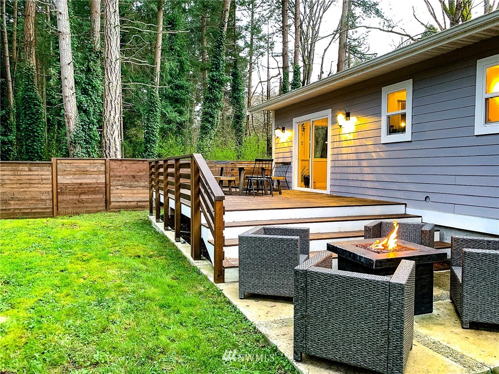 304 Boundary Bay Road Point Roberts, WA 98281 - Photo 32 of 34