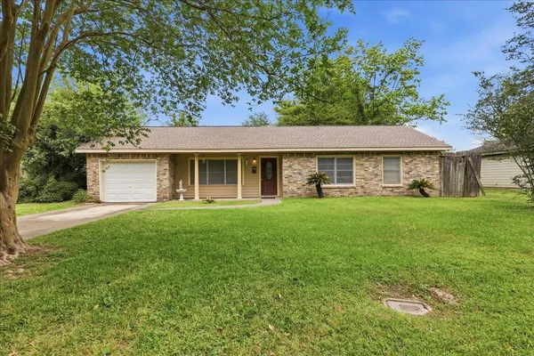 $162,500 | 1802 West Rein Avenue, Orange, TX 77630