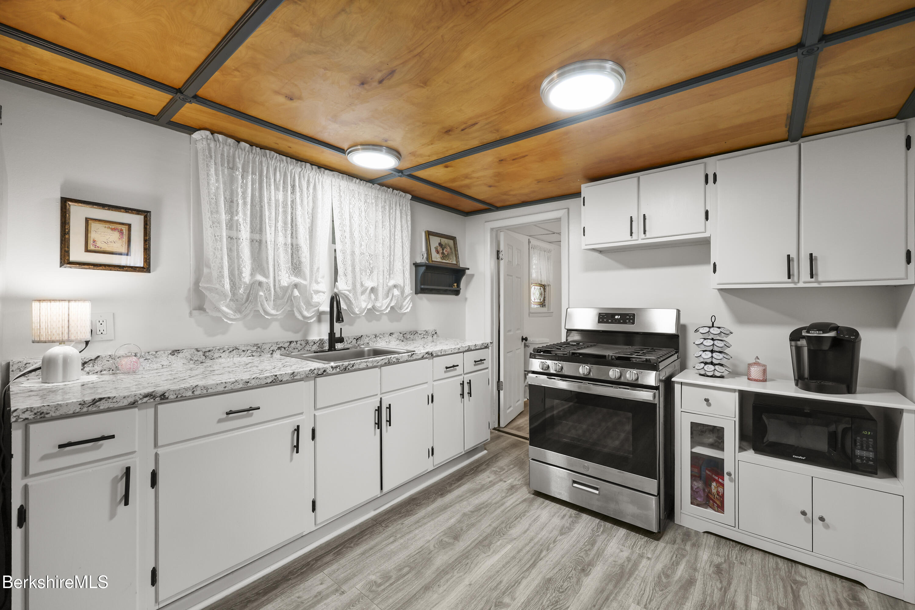 44 Pecks Road Pittsfield, MA 01201 - Photo 14 of 21 Kitchen