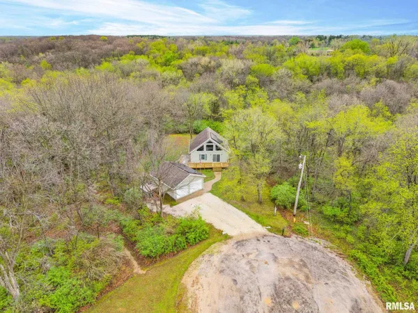 $182,700 | 488 Greenbriar Court, Dahinda, IL 61428