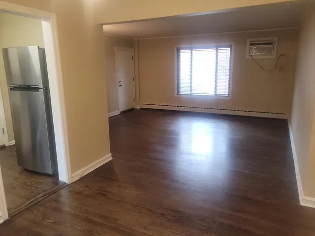 $1,675 | 1540 Ashland Avenue, Unit 1, River Forest, IL 60305