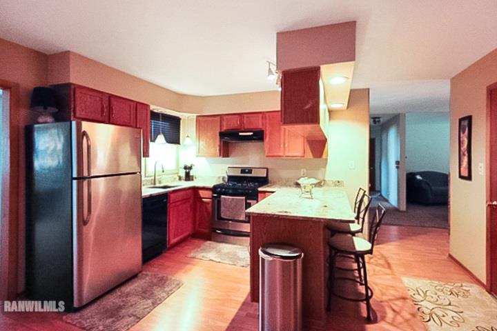 1821 North Ridge Drive Freeport, IL 61032 - Photo 8 of 25 Gallery Image 8
