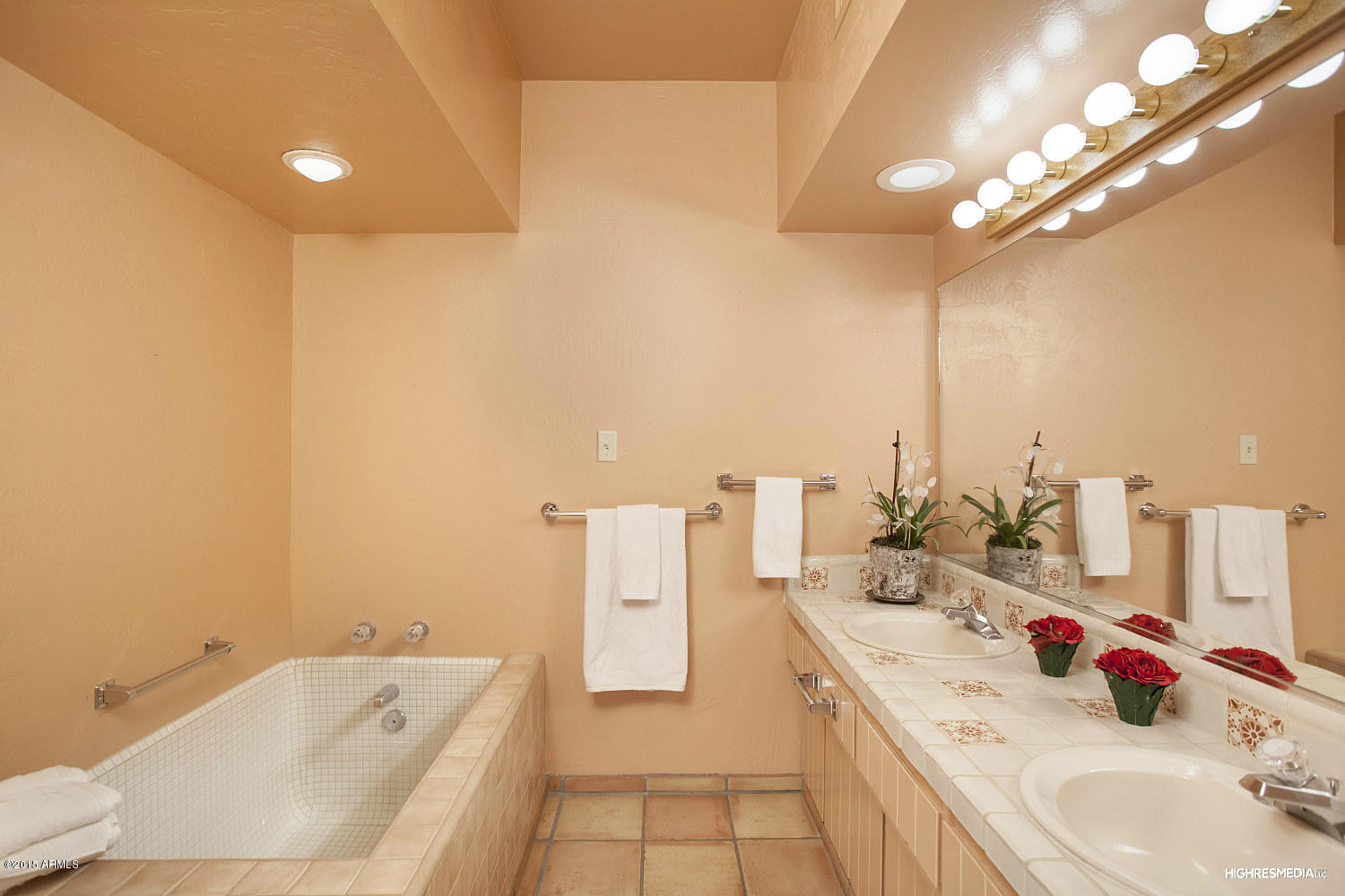 6331 East Quartz Mountain Road Paradise Valley, AZ 85253 - Photo 9 of 19 Master Bath