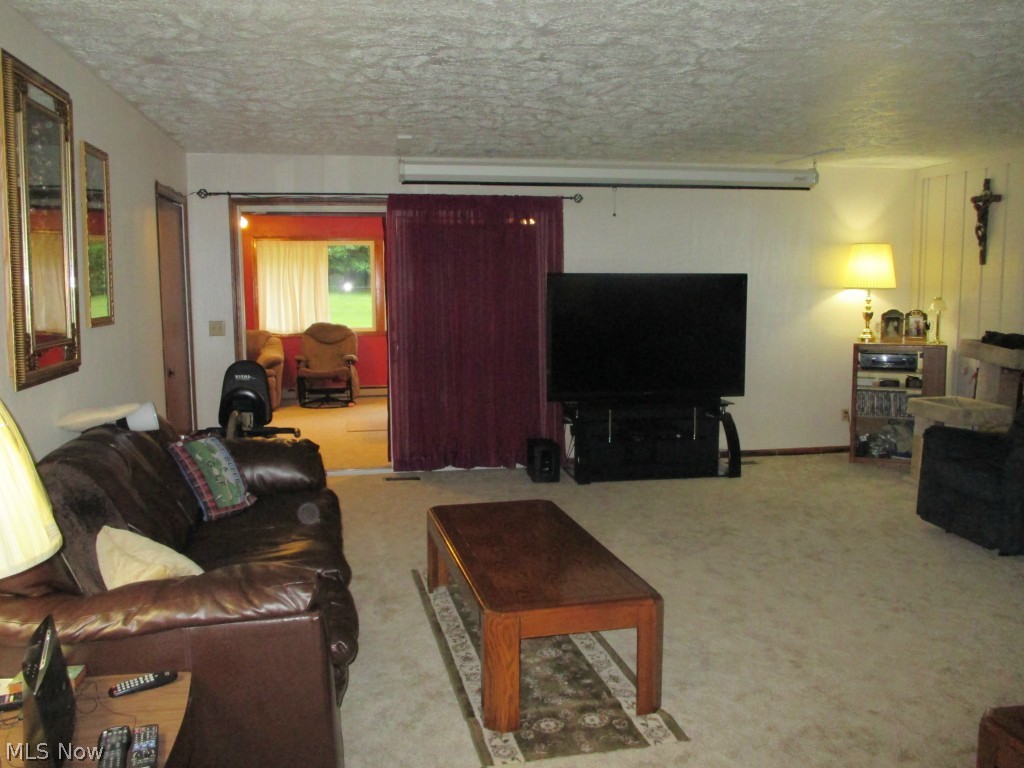 8440 Williams Road Chardon, OH 44024 - Photo 2 of 19