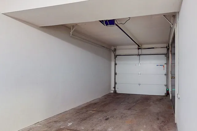 a view of a garage