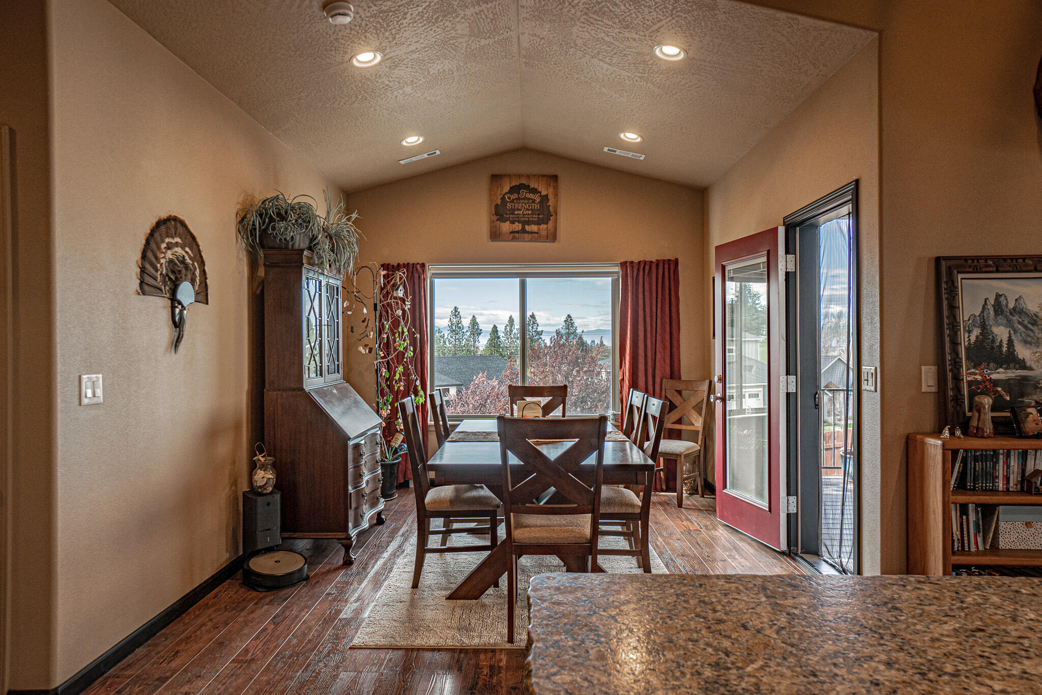 1050 Azure Way Eagle Point, OR 97524 - Photo 31 of 39