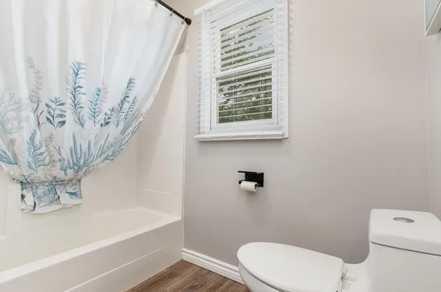 $425,000 | 6032 South Lake Shore Drive, Cary, IL 60013