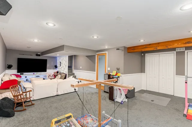 $425,000 | 6032 South Lake Shore Drive, Cary, IL 60013