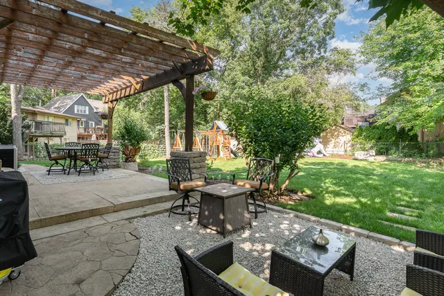 $425,000 | 6032 South Lake Shore Drive, Cary, IL 60013