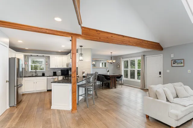 $425,000 | 6032 South Lake Shore Drive, Cary, IL 60013