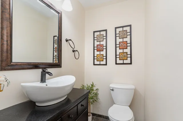 $425,000 | 6032 South Lake Shore Drive, Cary, IL 60013