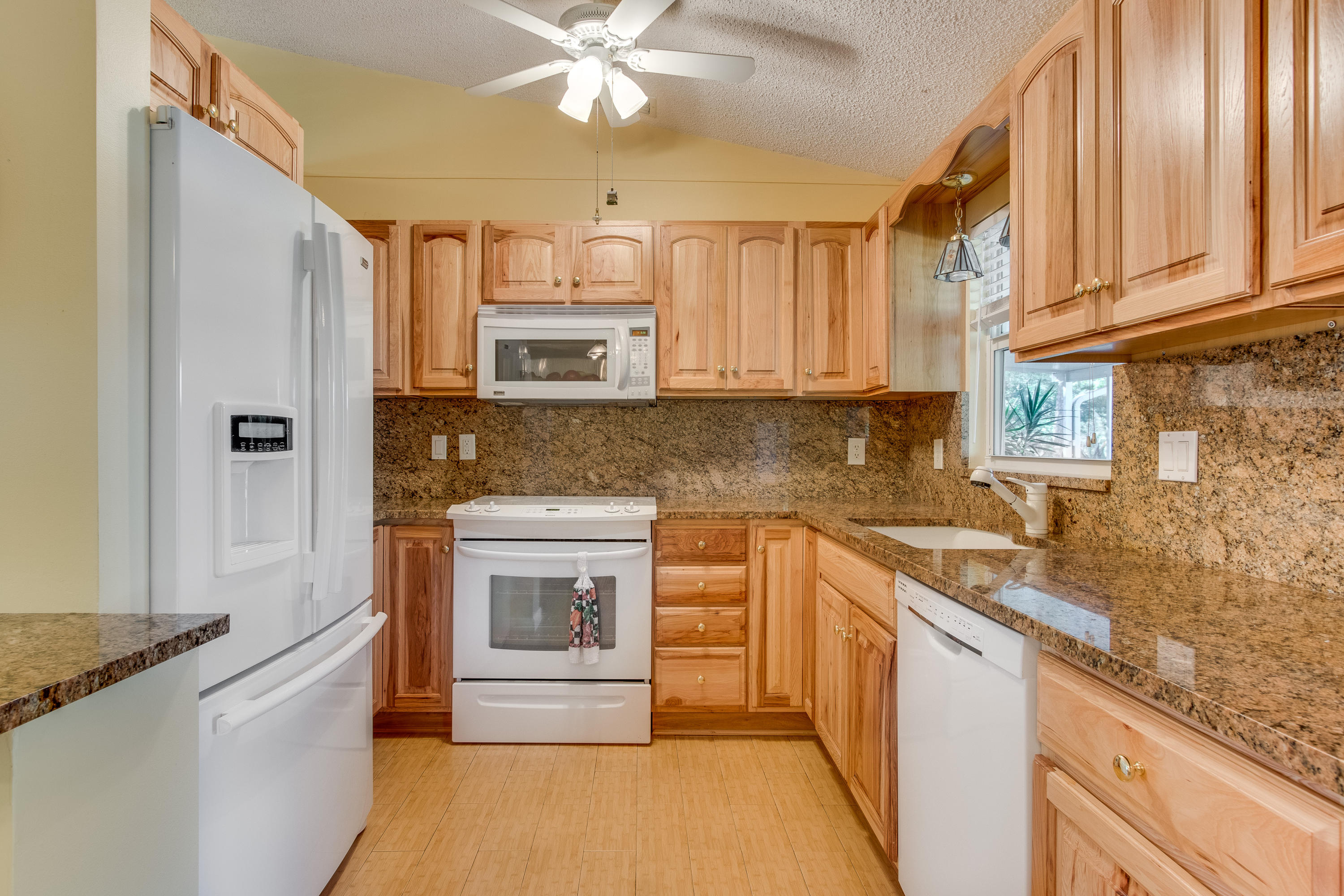 13281 165th Road North Jupiter, FL 33478 - Photo 10 of 28 Renovated kitchen