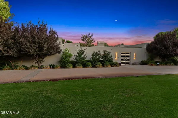$1,900,500 | 824 Dulcinea Court, El Paso, TX 79922
