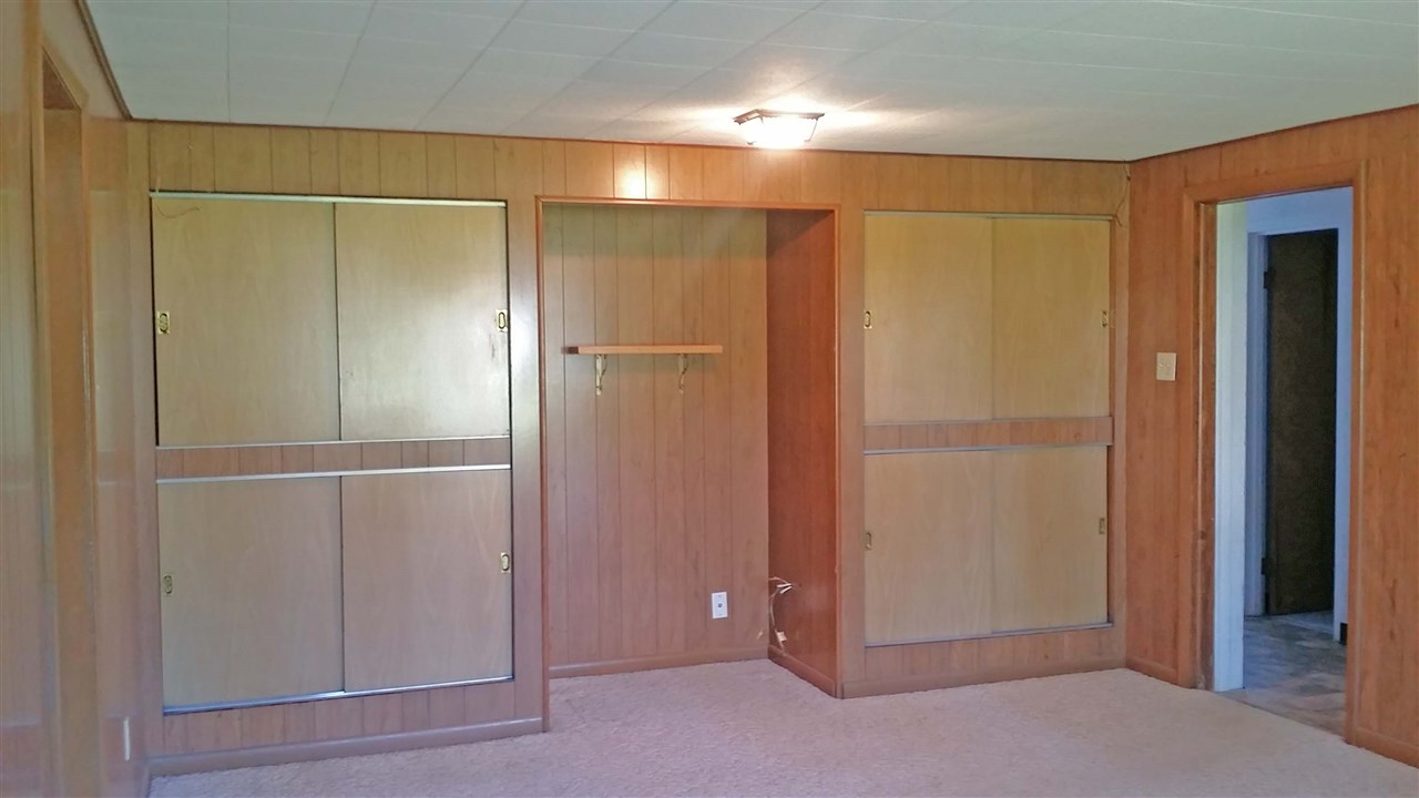 11100 Edison Road Osceola, IN 46561 - Photo 6 of 23 Gallery Image 6