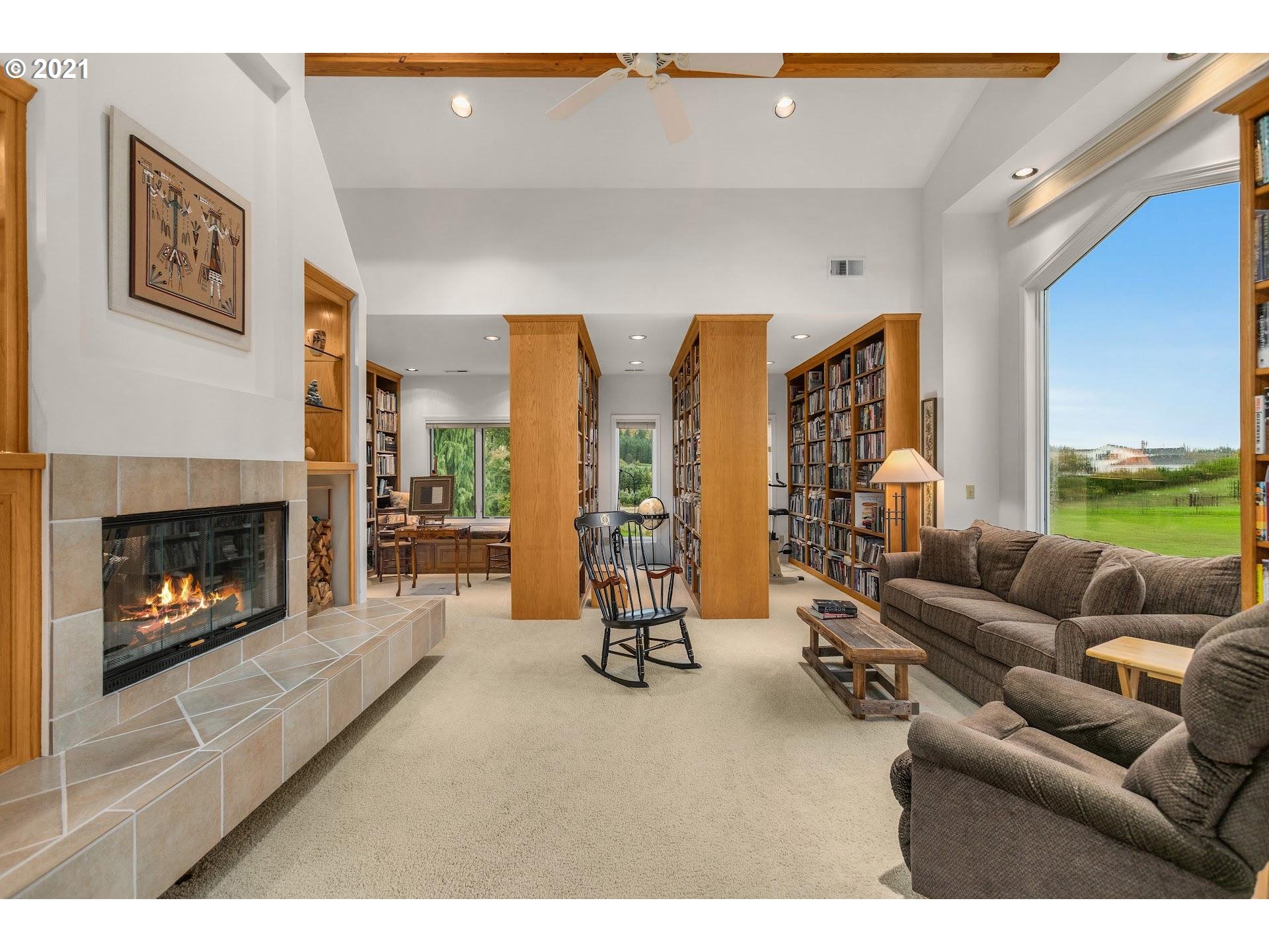 23300 Southwest Newland Road Wilsonville, OR 97070 - Photo 13 of 32 Gallery Image 13