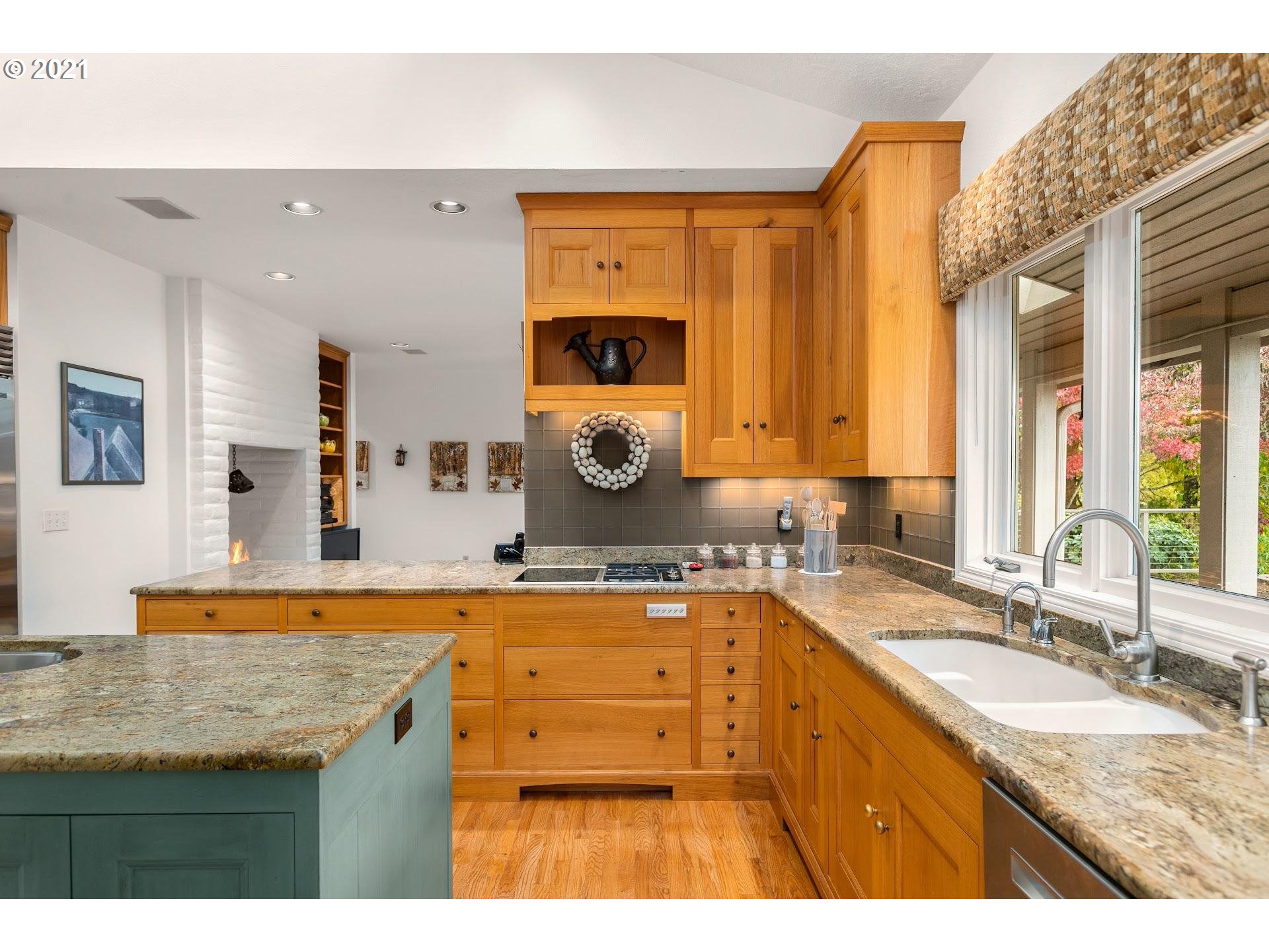 23300 Southwest Newland Road Wilsonville, OR 97070 - Photo 7 of 32 Gallery Image 7