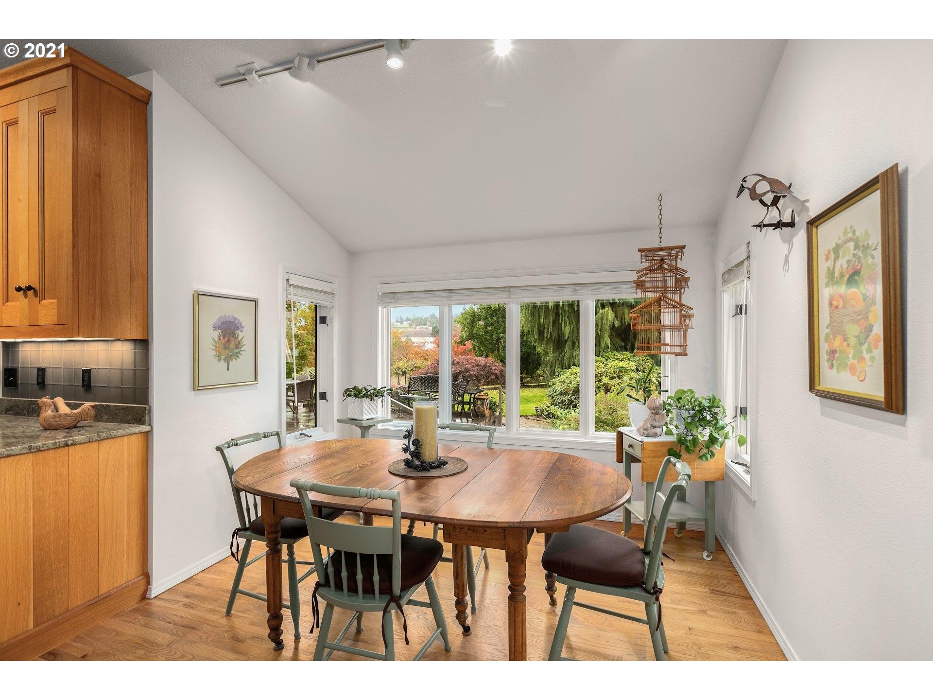 23300 Southwest Newland Road Wilsonville, OR 97070 - Photo 9 of 32 Gallery Image 9