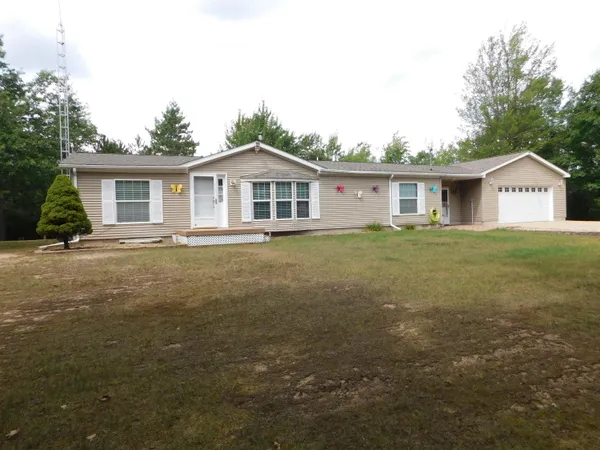 $474,900 | 3499 Farren Lane, Grayling, MI 49738