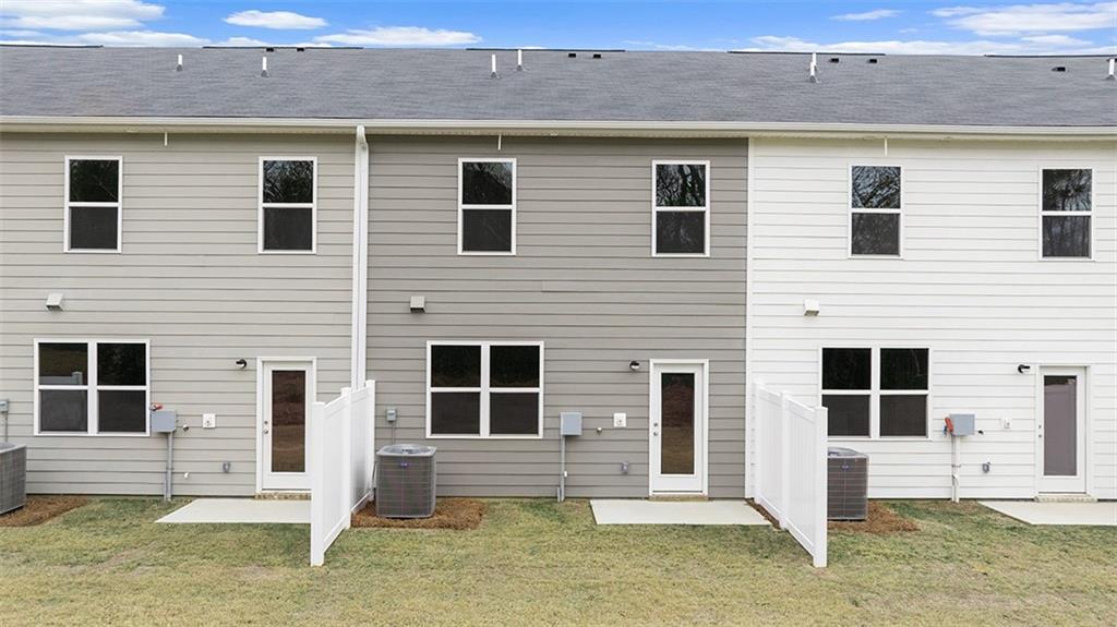 208 Kenmore Circle Perry, GA 31069 - Photo 4 of 6