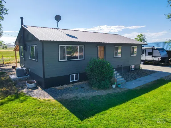 $715,000 | 2400 Graham Boulevard, Vale, OR 97918