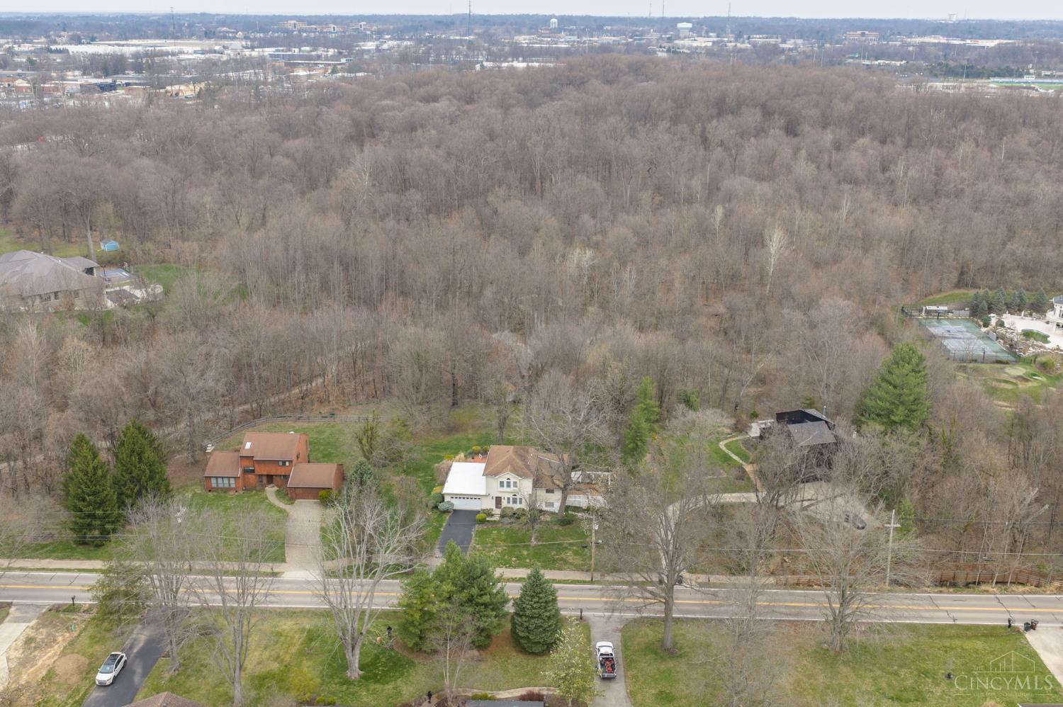 10810 Deerfield Road Montgomery, OH 45242 - Photo 10 of 25