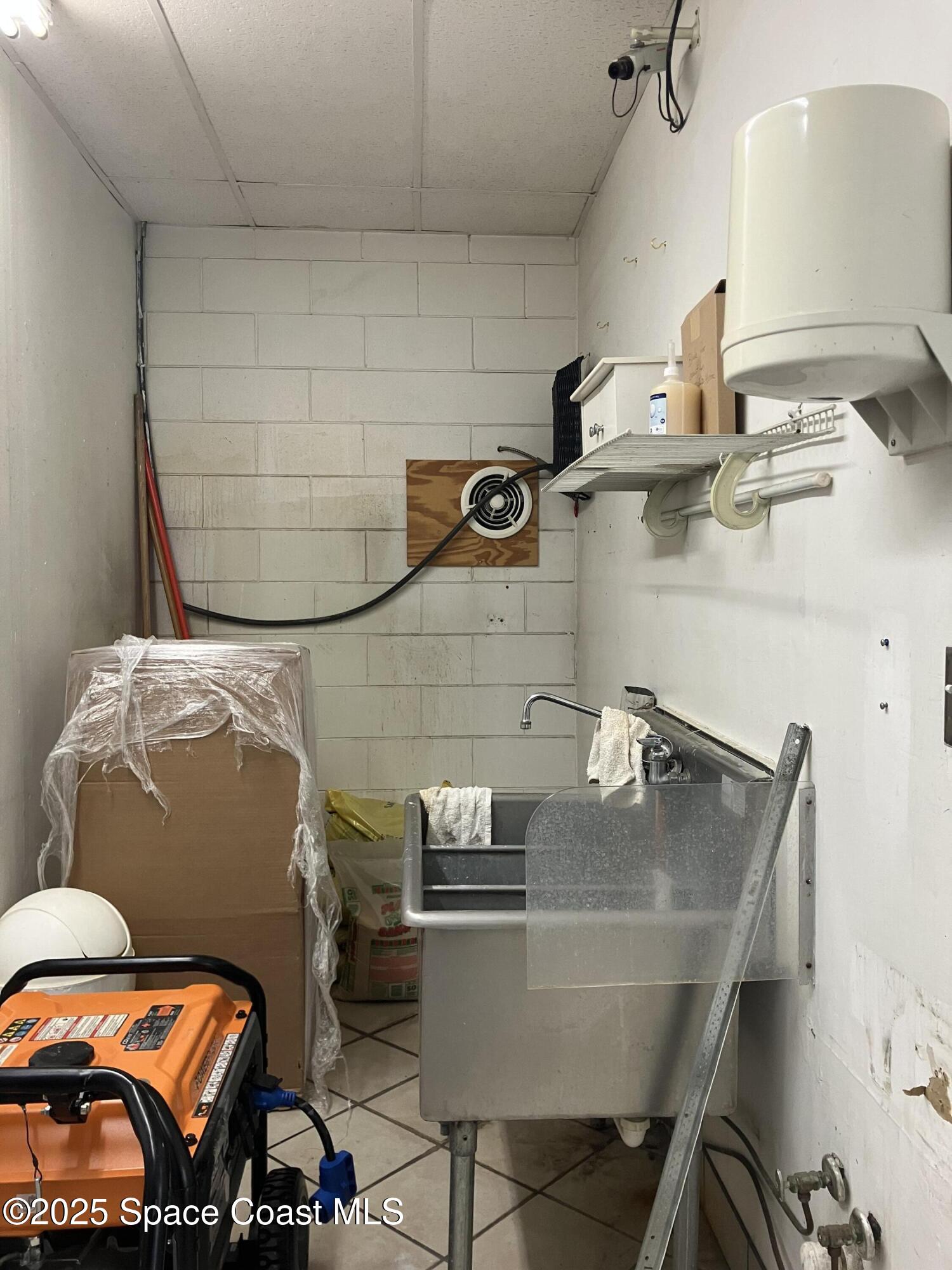 3250 U.S. Rte 1 Mims, FL 32754 - Photo 9 of 14 IMG_6651